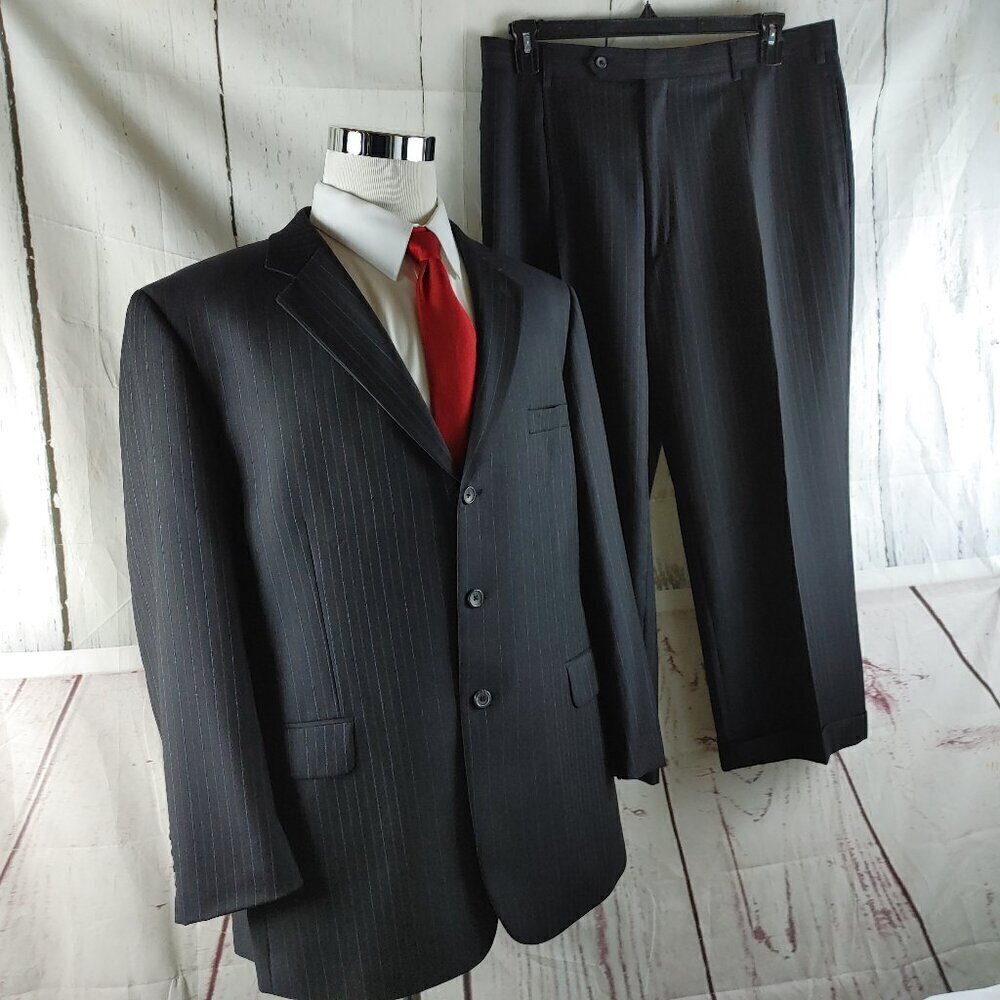 Jones New York 46R Wool 3 Button Charcoal Striped 2pc Suit 36x25 Pleated